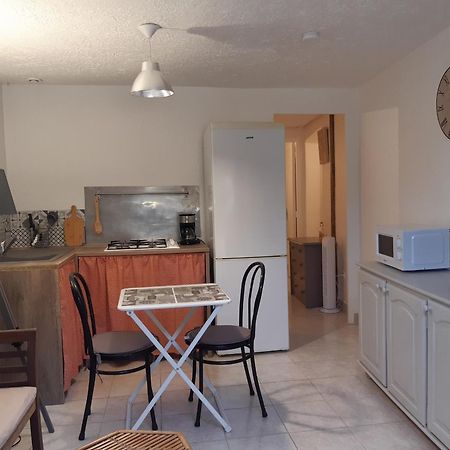 La Ferme De Manon Apartment Montferrat  Exterior photo