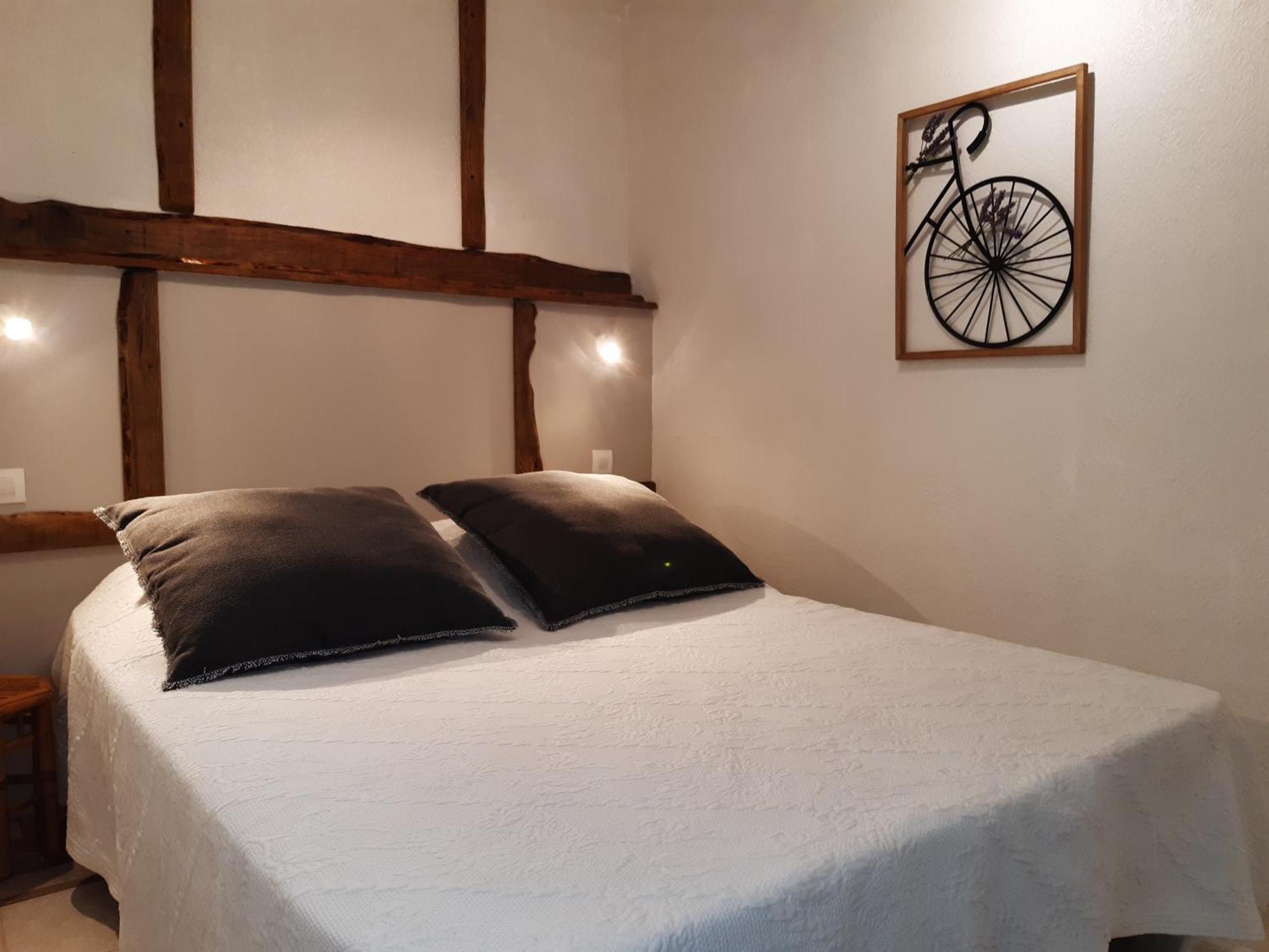 La Ferme De Manon Apartment Montferrat  Exterior photo